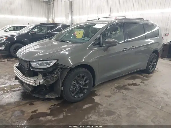2C4RC3GG9MR536685 2021 CHRYSLER PACIFICA - Image 2