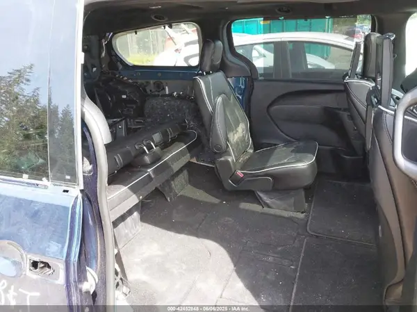 2C4RC3GGXPR555282 2023 CHRYSLER PACIFICA - Image 8