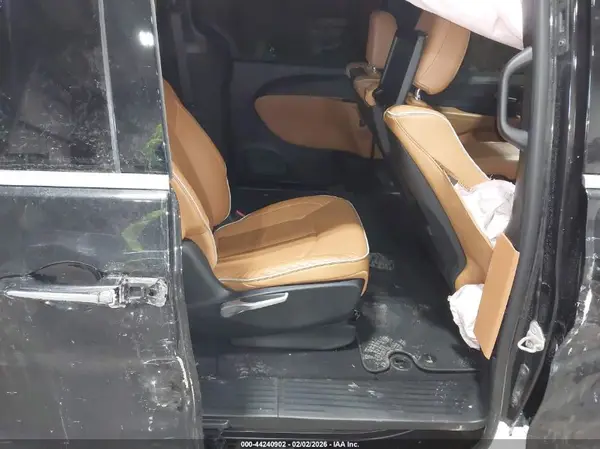 2C4RC3PGXPR528289 2023 CHRYSLER PACIFICA - Image 8