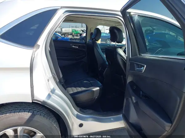 2FMPK3J82HBB37588 2017 FORD EDGE - Image 8