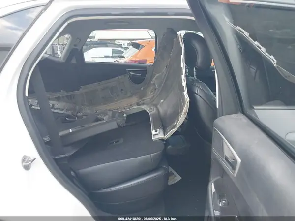 2FMPK3J93JBC32529 2018 FORD EDGE - Image 8