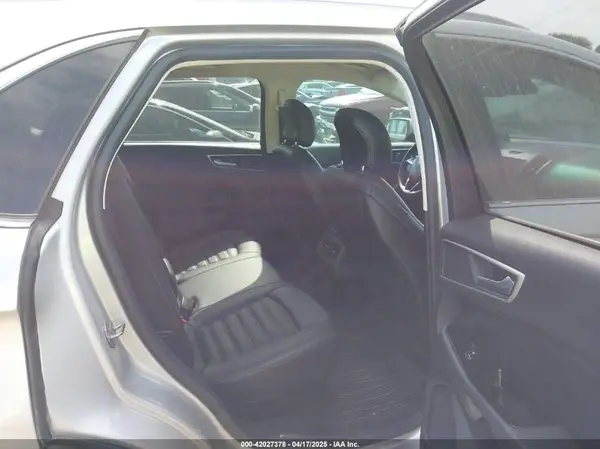 2FMPK3J95KBC26748 2019 FORD EDGE - Image 8