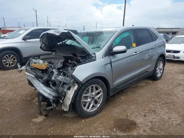 2FMPK3J95MBA02138 2021 FORD EDGE - Image 2