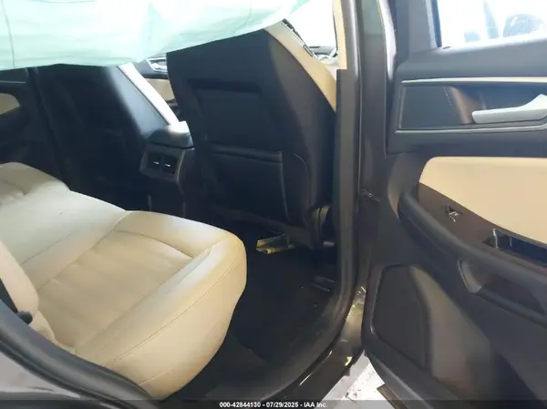 2FMPK3J98KBB89596 2019 FORD EDGE - Image 8