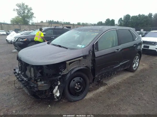 2FMPK3K83JBC02324 2018 FORD EDGE - Image 2