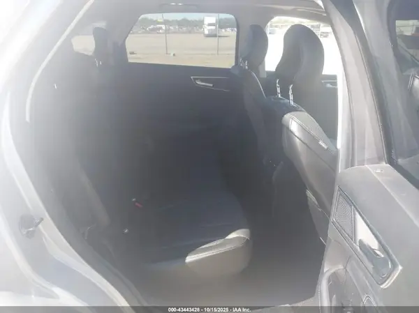 2FMPK3K90KBC10231 2019 FORD EDGE - Image 8