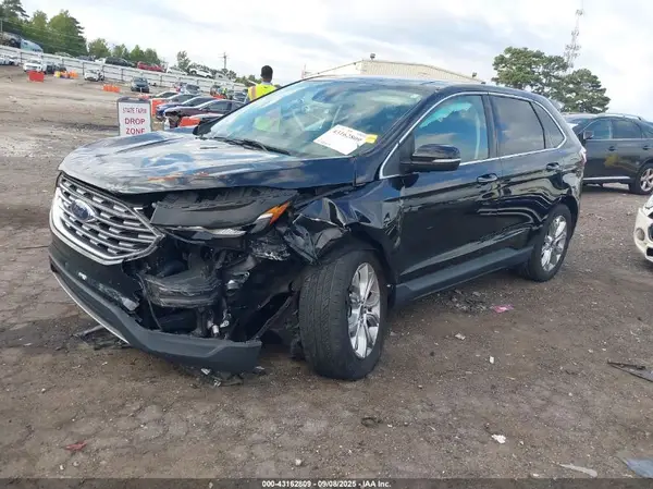 2FMPK3K99MBA15862 2021 FORD EDGE - Image 2