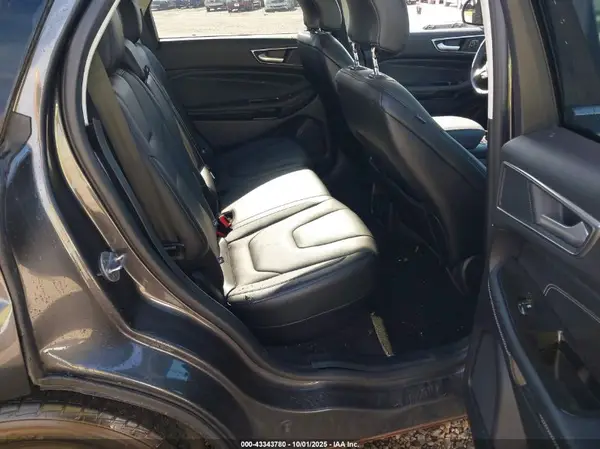 2FMPK3K9XJBC57944 2018 FORD EDGE - Image 8