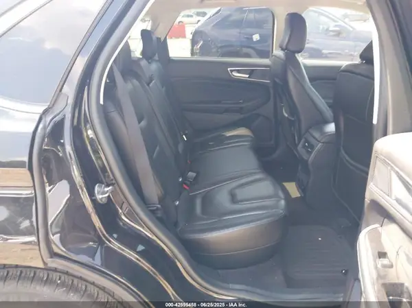 2FMPK3K9XLBB35099 2020 FORD EDGE - Image 8