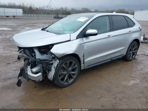 2FMPK4AP3JBB35819 2018 FORD EDGE - Image 2