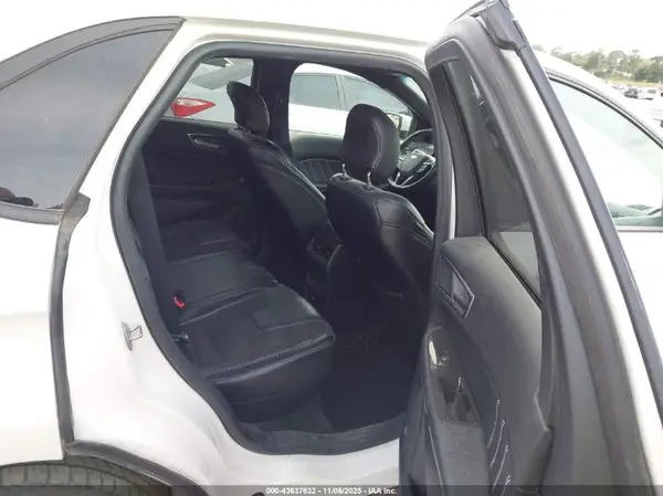2FMPK4AP3KBB66862 2019 FORD EDGE - Image 8