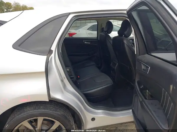 2FMPK4AP6HBC28618 2017 FORD EDGE - Image 8