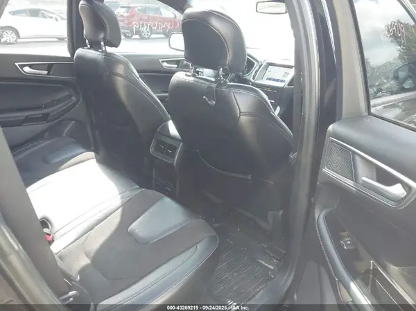 2FMPK4AP6KBC14631 2019 FORD EDGE - Image 8