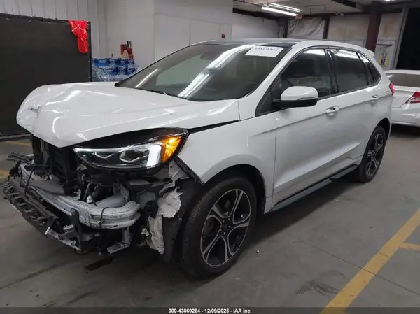 2FMPK4AP6RBA36066 2024 FORD EDGE - Image 2
