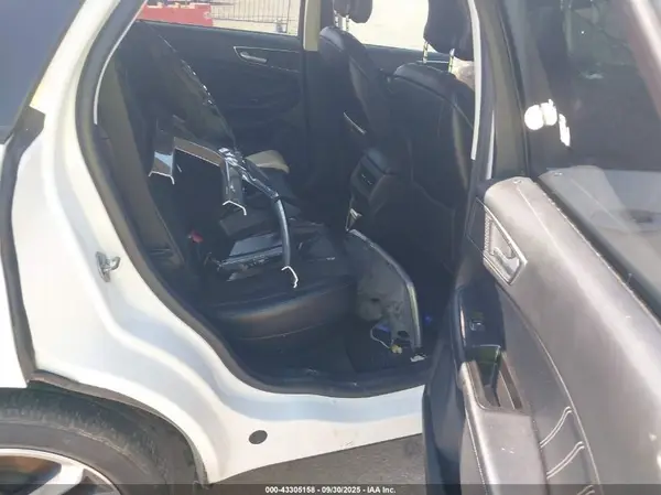 2FMPK4AP7HBC31124 2017 FORD EDGE - Image 8