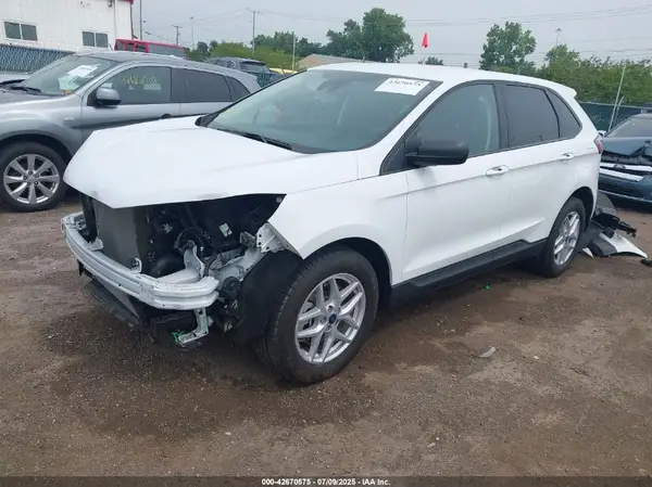 2FMPK4G92NBA07943 2022 FORD EDGE - Image 2
