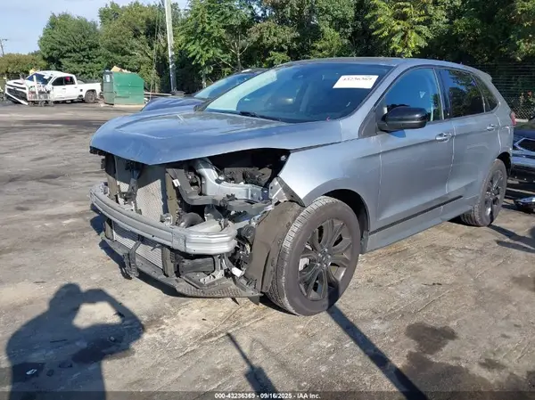 2FMPK4G94NBA27515 2022 FORD EDGE - Image 2