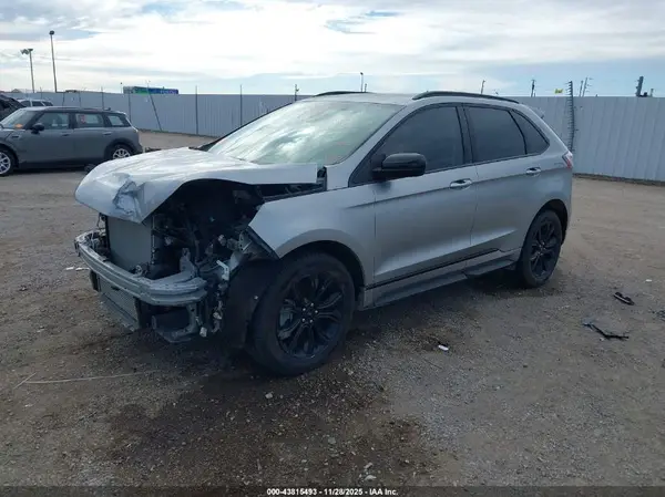 2FMPK4G94NBA78108 2022 FORD EDGE - Image 2