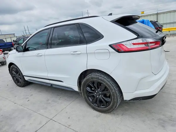2FMPK4G95NBA78201 2022 FORD EDGE - Image 2