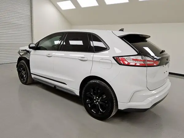 2FMPK4G9XPBA45150 2023 FORD EDGE - Image 2