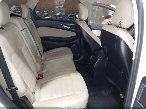 2FMPK4J82HBC40127 2017 FORD EDGE - Image 8
