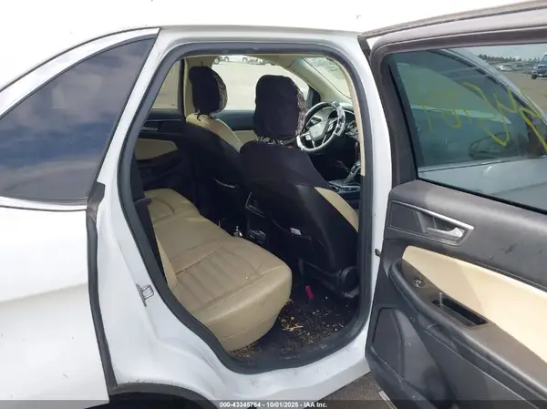 2FMPK4J8XGBC61970 2016 FORD EDGE - Image 8