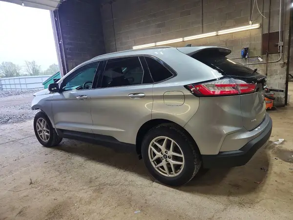 2FMPK4J90MBA09682 2021 FORD EDGE - Image 2