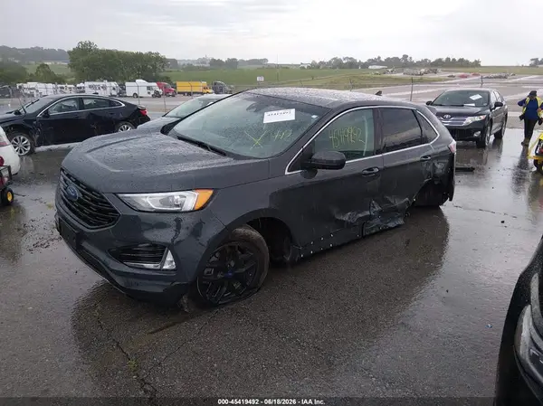 2FMPK4J90MBA24182 2021 FORD EDGE - Image 2