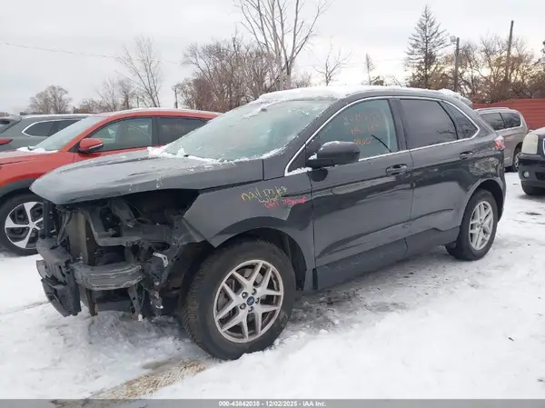 2FMPK4J90MBA49342 2021 FORD EDGE - Image 2