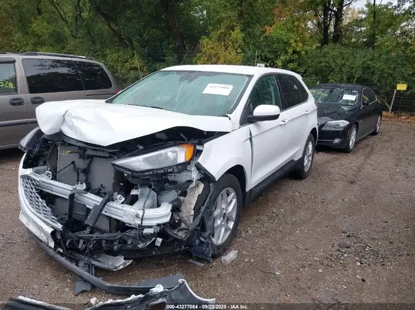 2FMPK4J90RBA00875 2024 FORD EDGE - Image 2