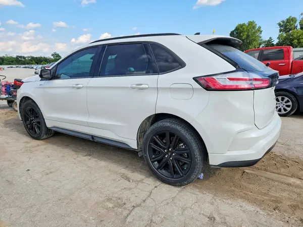 2FMPK4J90RBA29549 2024 FORD EDGE - Image 2
