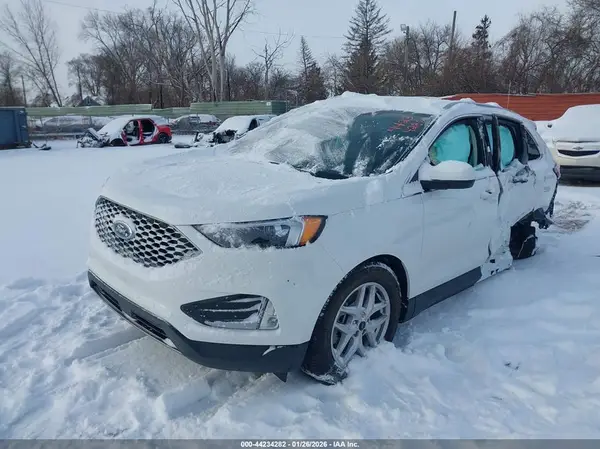 2FMPK4J90RBA75124 2024 FORD EDGE - Image 2