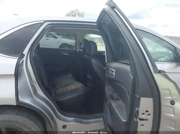 2FMPK4J91PBA30030 2023 FORD EDGE - Image 8