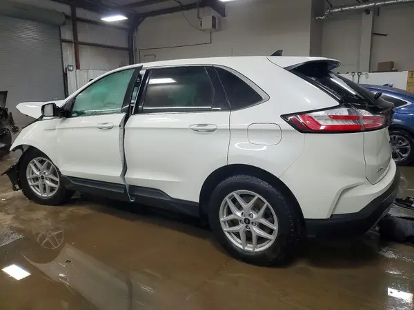 2FMPK4J91RBB04212 2024 FORD EDGE - Image 2