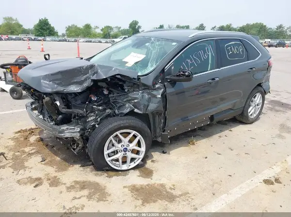2FMPK4J92MBA42425 2021 FORD EDGE - Image 2