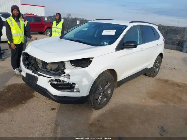 2FMPK4J92NBA22189 2022 FORD EDGE - Image 2