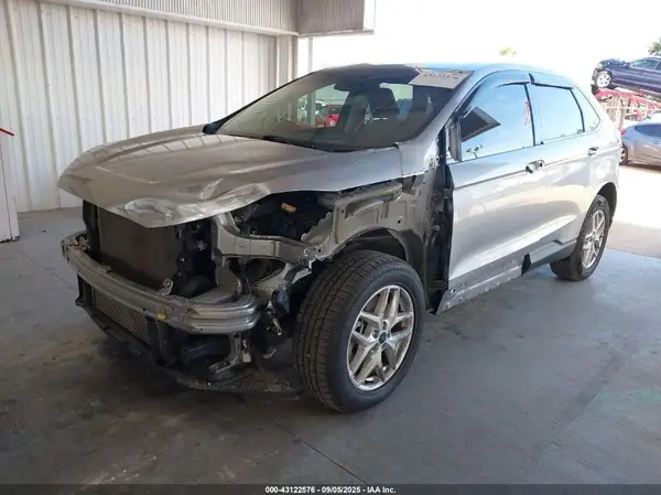 2FMPK4J92NBA44242 2022 FORD EDGE - Image 2