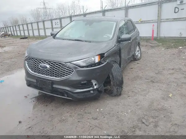 2FMPK4J92PBA10885 2023 FORD EDGE - Image 2