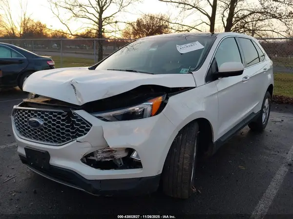 2FMPK4J92PBA49329 2023 FORD EDGE - Image 2