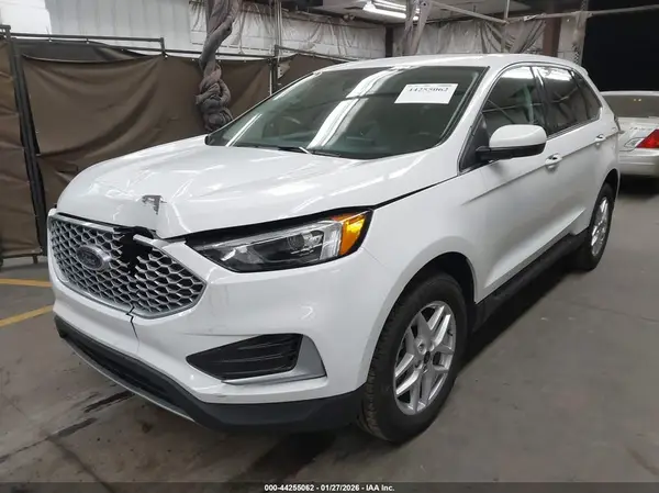 2FMPK4J92RBA49656 2024 FORD EDGE - Image 2