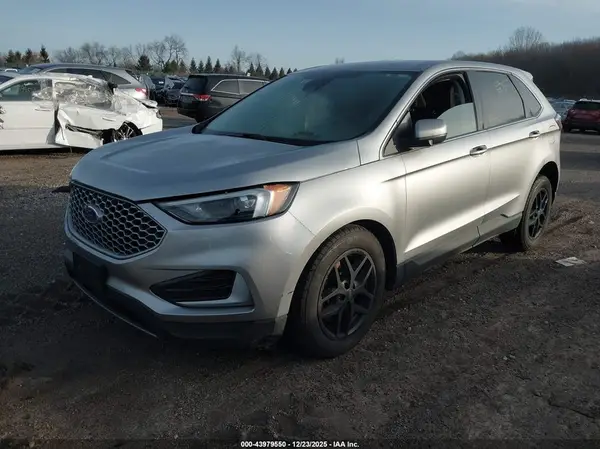 2FMPK4J92RBA70748 2024 FORD EDGE - Image 2