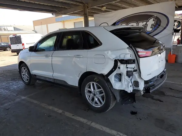 2FMPK4J92RBA81572 2024 FORD EDGE - Image 2