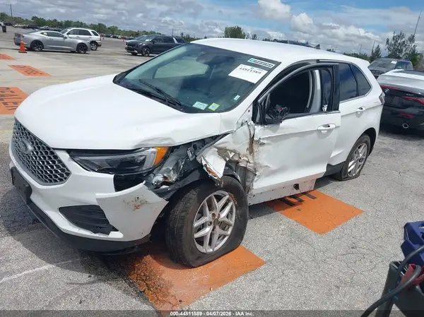 2FMPK4J92RBA92197 2024 FORD EDGE - Image 2