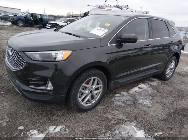 2FMPK4J92RBB12755 2024 FORD EDGE - Image 2