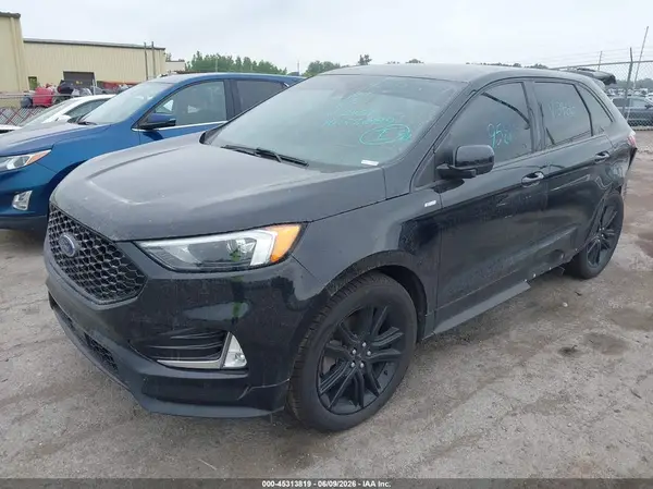 2FMPK4J93MBA02466 2021 FORD EDGE - Image 2