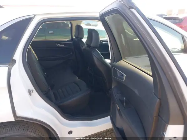 2FMPK4J93MBA26900 2021 FORD EDGE - Image 8