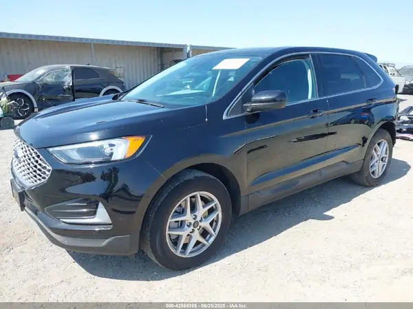 2FMPK4J93PBA39005 2023 FORD EDGE - Image 2