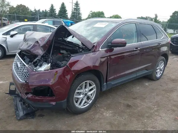 2FMPK4J93RBA33739 2024 FORD EDGE - Image 2
