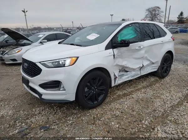 2FMPK4J93RBB15325 2024 FORD EDGE - Image 2