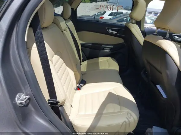 2FMPK4J94MBA52017 2021 FORD EDGE - Image 8